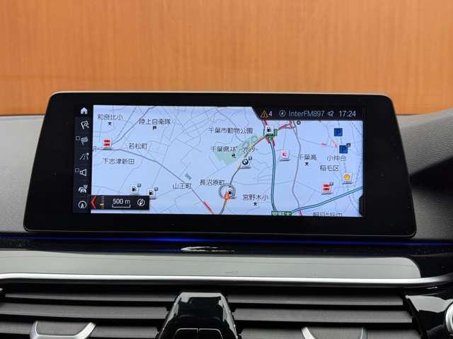 ５シリーズ ５２３ｄツーリングエディションミションインポッシブル　特別仕様車　純正ナビ　３６０°カメラ　ＡＣＣ　ＢＳＭ　アンビエントライト　ＬＥＤヘッドライト　オートライト　アンビエントライト　パーキングアシスト　ｈ／ｋサウンド　電動リアゲート　パドルシフト（9枚目）
