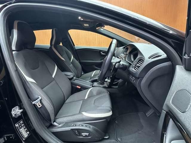 Ｖ４０ Ｄ４　ダイナミックエディション　ＡＣＣ　ＢＬＩＳ　純正ナビ　バックカメラ　メモリーパワーシート　ドライブレコーダー　ＬＥＤヘッドライト　オートライト　純正１８インチＡＷ　レーンキープアシスト　リアＰＤＣ　衝突軽減Ｂ　ＥＴＣ（6枚目）