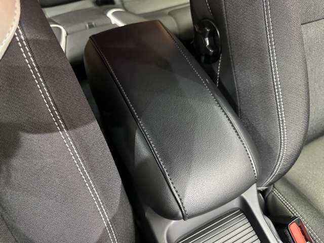 Ｖ４０ Ｄ４　ダイナミックエディション　ＡＣＣ　ＢＬＩＳ　純正ナビ　バックカメラ　メモリーパワーシート　ドライブレコーダー　ＬＥＤヘッドライト　オートライト　純正１８インチＡＷ　レーンキープアシスト　リアＰＤＣ　衝突軽減Ｂ　ＥＴＣ（17枚目）