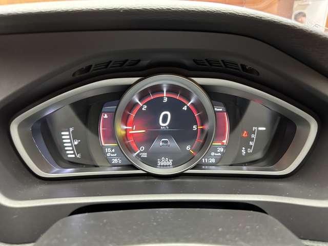 Ｖ４０ Ｄ４　ダイナミックエディション　ＡＣＣ　ＢＬＩＳ　純正ナビ　バックカメラ　メモリーパワーシート　ドライブレコーダー　ＬＥＤヘッドライト　オートライト　純正１８インチＡＷ　レーンキープアシスト　リアＰＤＣ　衝突軽減Ｂ　ＥＴＣ（20枚目）
