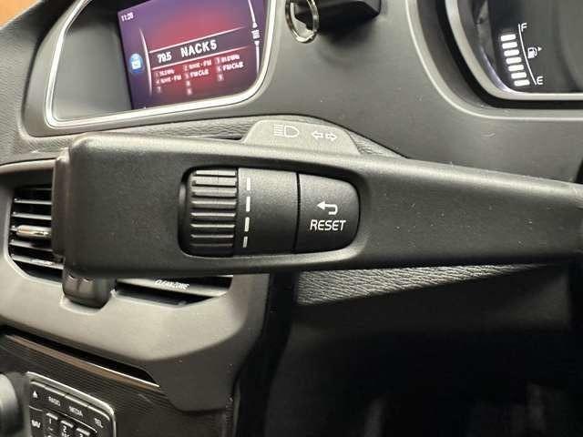 Ｖ４０ Ｄ４　ダイナミックエディション　ＡＣＣ　ＢＬＩＳ　純正ナビ　バックカメラ　メモリーパワーシート　ドライブレコーダー　ＬＥＤヘッドライト　オートライト　純正１８インチＡＷ　レーンキープアシスト　リアＰＤＣ　衝突軽減Ｂ　ＥＴＣ（24枚目）