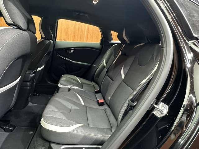 Ｖ４０ Ｄ４　ダイナミックエディション　ＡＣＣ　ＢＬＩＳ　純正ナビ　バックカメラ　メモリーパワーシート　ドライブレコーダー　ＬＥＤヘッドライト　オートライト　純正１８インチＡＷ　レーンキープアシスト　リアＰＤＣ　衝突軽減Ｂ　ＥＴＣ（32枚目）