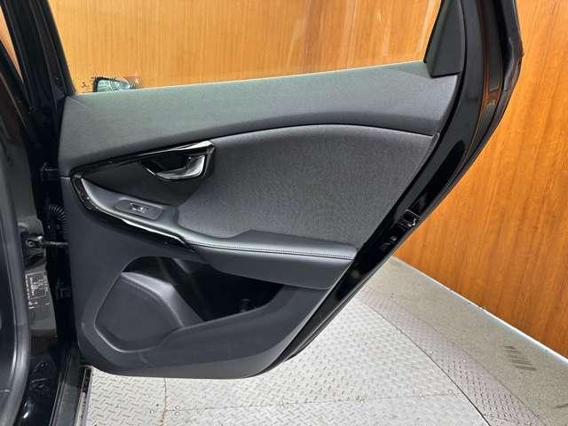 Ｖ４０ Ｄ４　ダイナミックエディション　ＡＣＣ　ＢＬＩＳ　純正ナビ　バックカメラ　メモリーパワーシート　ドライブレコーダー　ＬＥＤヘッドライト　オートライト　純正１８インチＡＷ　レーンキープアシスト　リアＰＤＣ　衝突軽減Ｂ　ＥＴＣ（35枚目）