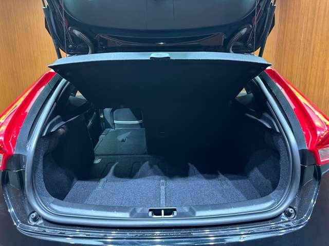 Ｖ４０ Ｄ４　ダイナミックエディション　ＡＣＣ　ＢＬＩＳ　純正ナビ　バックカメラ　メモリーパワーシート　ドライブレコーダー　ＬＥＤヘッドライト　オートライト　純正１８インチＡＷ　レーンキープアシスト　リアＰＤＣ　衝突軽減Ｂ　ＥＴＣ（37枚目）