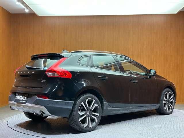 Ｖ４０ Ｄ４　ダイナミックエディション　ＡＣＣ　ＢＬＩＳ　純正ナビ　バックカメラ　メモリーパワーシート　ドライブレコーダー　ＬＥＤヘッドライト　オートライト　純正１８インチＡＷ　レーンキープアシスト　リアＰＤＣ　衝突軽減Ｂ　ＥＴＣ（45枚目）