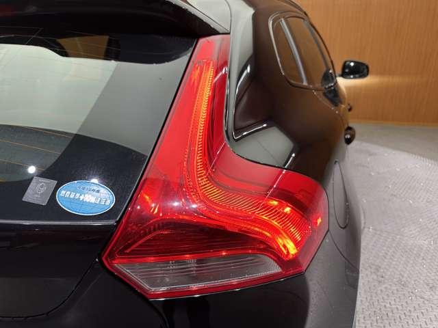 Ｖ４０ Ｄ４　ダイナミックエディション　ＡＣＣ　ＢＬＩＳ　純正ナビ　バックカメラ　メモリーパワーシート　ドライブレコーダー　ＬＥＤヘッドライト　オートライト　純正１８インチＡＷ　レーンキープアシスト　リアＰＤＣ　衝突軽減Ｂ　ＥＴＣ（54枚目）