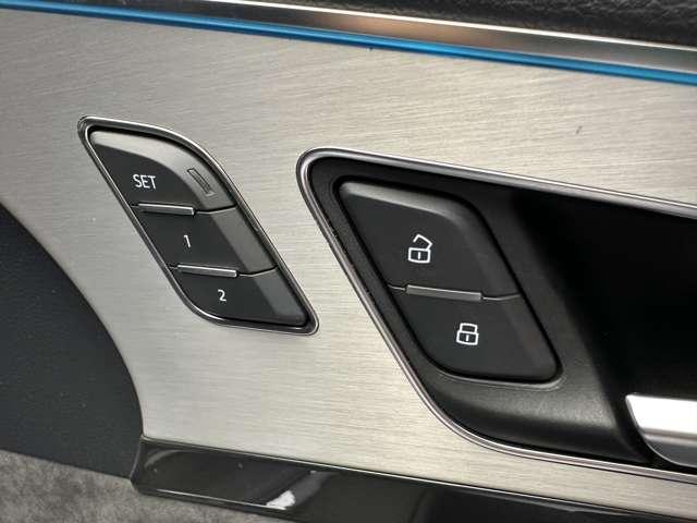 Ｑ７ ５５ＴＦＳＩクワトロ　Ｓライン　７シーターＰＫＧ　パノラマＳＲ　マトリクスＬＥＤ　黒革シート　ＡＣＣ　ナビ　３６０°　Ｂｌｕｅｔｏｏｔｈ接続　電動シート　シートＨ　純正２１インチＡＷ　バーチャルコックピット（30枚目）