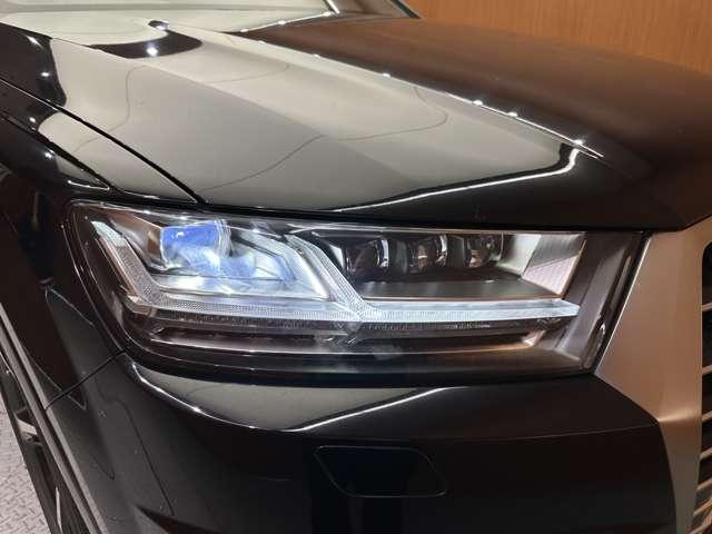Ｑ７ ５５ＴＦＳＩクワトロ　Ｓライン　７シーターＰＫＧ　パノラマＳＲ　マトリクスＬＥＤ　黒革シート　ＡＣＣ　ナビ　３６０°　Ｂｌｕｅｔｏｏｔｈ接続　電動シート　シートＨ　純正２１インチＡＷ　バーチャルコックピット（67枚目）