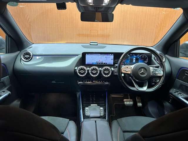 ＧＬＡクラス ＧＬＡ２００ｄ　４マチック　ＡＭＧライン　１オーナー　ＲＳＰ　純正ナビ　３６０°カメラ　ＡＣＣ　ＢＳＭ　ハーフレザーシート　シートヒーター　パワーシート　ＬＥＤヘッドライト　ハイビームアシスト　アンビエントライト　電動リアゲート　ドラレコ（4枚目）