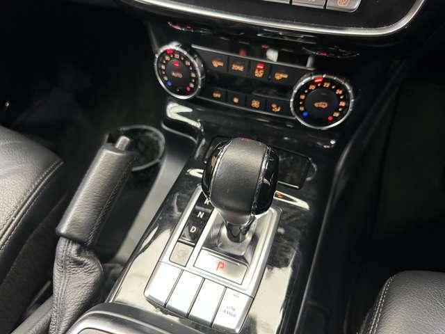 Ｇクラス Ｇ３５０　ブルーテック　ラグジュアリーＰＫＧ　ＳＲ　１オーナー　純正ナビ　バックカメラ　ＡＣＣ　黒革　シートヒーター　メモリーパワーシート　ｈ／ｋサウンド　ＢＳＭ　キセノンヘッドライト　オートライト　純正１８インチＡＷ（14枚目）