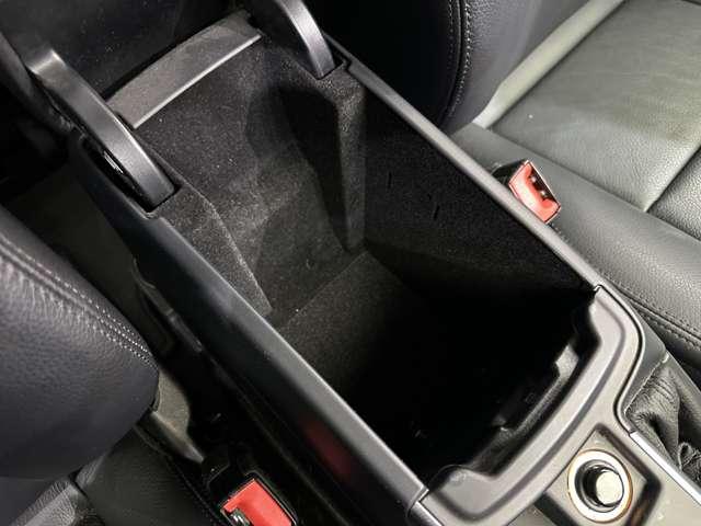 Ｇクラス Ｇ３５０　ブルーテック　ラグジュアリーＰＫＧ　ＳＲ　１オーナー　純正ナビ　バックカメラ　ＡＣＣ　黒革　シートヒーター　メモリーパワーシート　ｈ／ｋサウンド　ＢＳＭ　キセノンヘッドライト　オートライト　純正１８インチＡＷ（17枚目）