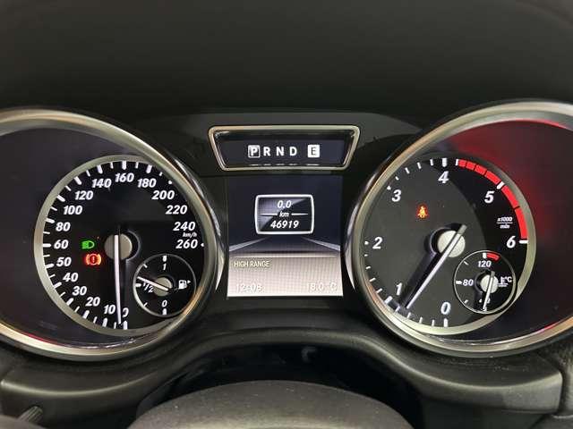 Ｇクラス Ｇ３５０　ブルーテック　ラグジュアリーＰＫＧ　ＳＲ　１オーナー　純正ナビ　バックカメラ　ＡＣＣ　黒革　シートヒーター　メモリーパワーシート　ｈ／ｋサウンド　ＢＳＭ　キセノンヘッドライト　オートライト　純正１８インチＡＷ（19枚目）