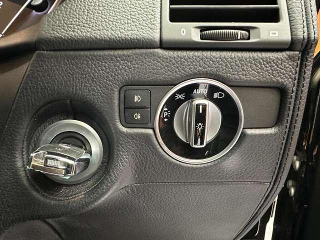 Ｇクラス Ｇ３５０　ブルーテック　ラグジュアリーＰＫＧ　ＳＲ　１オーナー　純正ナビ　バックカメラ　ＡＣＣ　黒革　シートヒーター　メモリーパワーシート　ｈ／ｋサウンド　ＢＳＭ　キセノンヘッドライト　オートライト　純正１８インチＡＷ（23枚目）