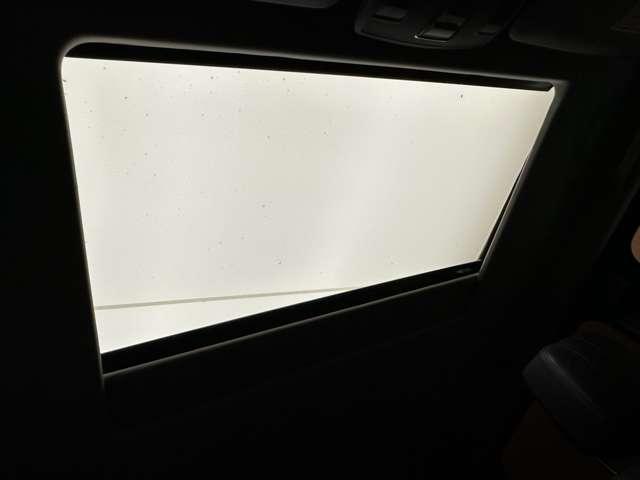 Ｇクラス Ｇ３５０　ブルーテック　ラグジュアリーＰＫＧ　ＳＲ　１オーナー　純正ナビ　バックカメラ　ＡＣＣ　黒革　シートヒーター　メモリーパワーシート　ｈ／ｋサウンド　ＢＳＭ　キセノンヘッドライト　オートライト　純正１８インチＡＷ（30枚目）