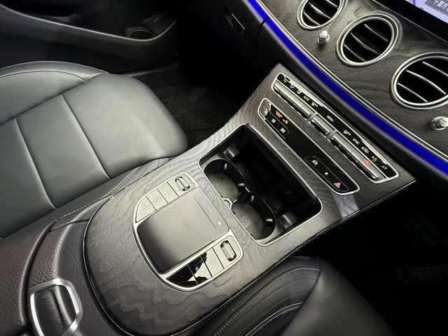 Eクラスステーションワゴン E220d ステーションワゴン スポーツ AMGラインインテリアPKG エクスクルーシブPKG パノラマSR 純正ナビ 360°カメラ HUD ACC 黒革 シートヒーター Burmesterサウンド LEDヘッドライト ハイビームアシスト(15枚目)