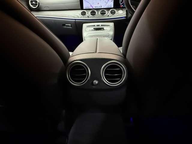 Eクラスステーションワゴン E220d ステーションワゴン スポーツ AMGラインインテリアPKG エクスクルーシブPKG パノラマSR 純正ナビ 360°カメラ HUD ACC 黒革 シートヒーター Burmesterサウンド LEDヘッドライト ハイビームアシスト(36枚目)