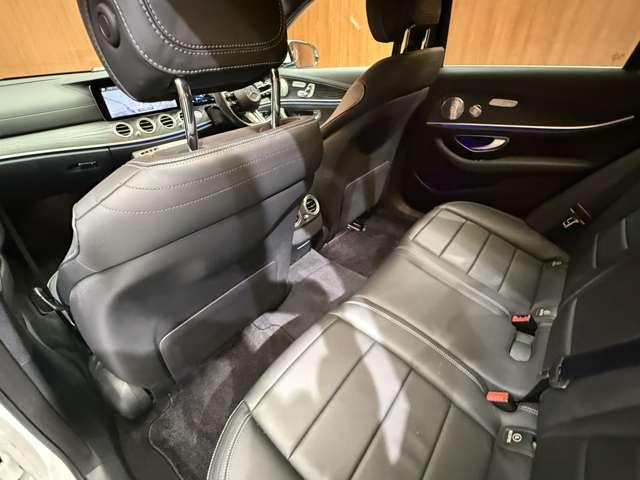 Eクラスステーションワゴン E220d ステーションワゴン スポーツ AMGラインインテリアPKG エクスクルーシブPKG パノラマSR 純正ナビ 360°カメラ HUD ACC 黒革 シートヒーター Burmesterサウンド LEDヘッドライト ハイビームアシスト(39枚目)