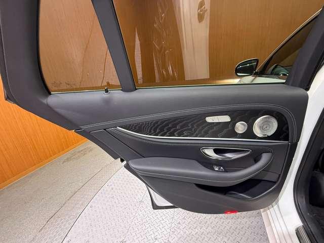 Eクラスステーションワゴン E220d ステーションワゴン スポーツ AMGラインインテリアPKG エクスクルーシブPKG パノラマSR 純正ナビ 360°カメラ HUD ACC 黒革 シートヒーター Burmesterサウンド LEDヘッドライト ハイビームアシスト(44枚目)