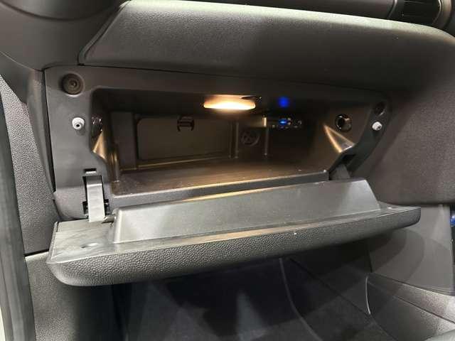 ＭＩＮＩ クーパーＤ　ストリートスタイル　黒革シート　専用アルミホイール　純正ナビ　バックカメラ　ＰＤＣ　コンフォートアクセス　シートヒーター　ペッパーＰＫＧ　ＬＥＤヘッドライト　ＥＴＣ（30枚目）