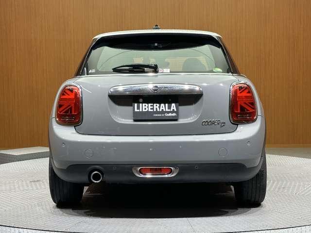 ＭＩＮＩ クーパーＤ　ストリートスタイル　黒革シート　専用アルミホイール　純正ナビ　バックカメラ　ＰＤＣ　コンフォートアクセス　シートヒーター　ペッパーＰＫＧ　ＬＥＤヘッドライト　ＥＴＣ（43枚目）