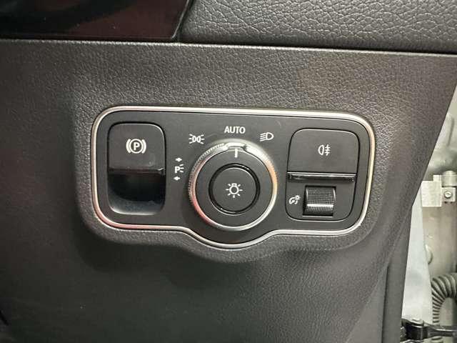 ＧＬＡクラス ＧＬＡ２００ｄ　４マチック　ＡＭＧライン　パノラマＳＲ　ＡＭＧレザーＥＸＣ　アドバンスドＰ　ＨＵＤ　純正ナビ　３６０°カメラ　ＡＣＣ　ＢＳＭ　シートヒーター　パワーシート　ＬＥＤヘッドライト　オートライト　電動リアゲート　パーキングアシスト（25枚目）