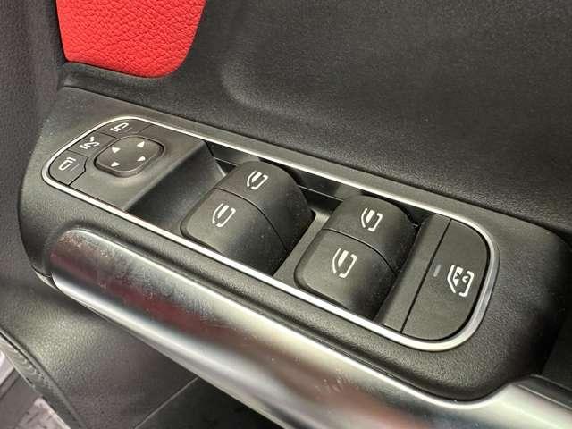 ＧＬＡクラス ＧＬＡ２００ｄ　４マチック　ＡＭＧライン　パノラマＳＲ　ＡＭＧレザーＥＸＣ　アドバンスドＰ　ＨＵＤ　純正ナビ　３６０°カメラ　ＡＣＣ　ＢＳＭ　シートヒーター　パワーシート　ＬＥＤヘッドライト　オートライト　電動リアゲート　パーキングアシスト（27枚目）