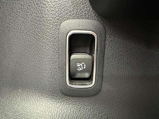 ＧＬＡクラス ＧＬＡ２００ｄ　４マチック　ＡＭＧライン　パノラマＳＲ　ＡＭＧレザーＥＸＣ　アドバンスドＰ　ＨＵＤ　純正ナビ　３６０°カメラ　ＡＣＣ　ＢＳＭ　シートヒーター　パワーシート　ＬＥＤヘッドライト　オートライト　電動リアゲート　パーキングアシスト（28枚目）