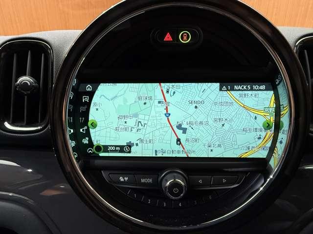 MINI クロスオーバー バッキンガム インテリジェントセーフティ 純正ナビ クルーズコントロール LEDヘッドライト オートライト スマートキー 純正16インチAW ETC 横滑り防止機能 アイドリングストップ Bluetooth(9枚目)