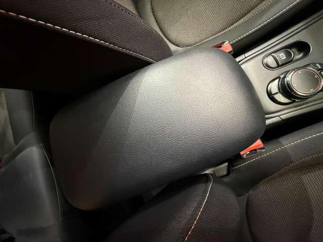 MINI クロスオーバー バッキンガム インテリジェントセーフティ 純正ナビ クルーズコントロール LEDヘッドライト オートライト スマートキー 純正16インチAW ETC 横滑り防止機能 アイドリングストップ Bluetooth(14枚目)