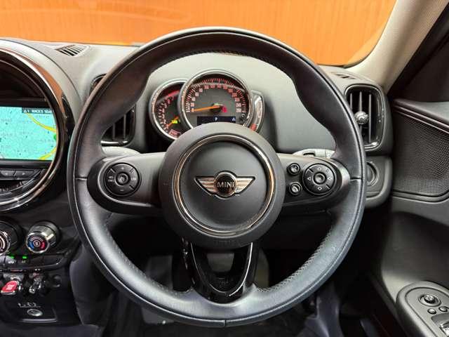 MINI クロスオーバー バッキンガム インテリジェントセーフティ 純正ナビ クルーズコントロール LEDヘッドライト オートライト スマートキー 純正16インチAW ETC 横滑り防止機能 アイドリングストップ Bluetooth(16枚目)