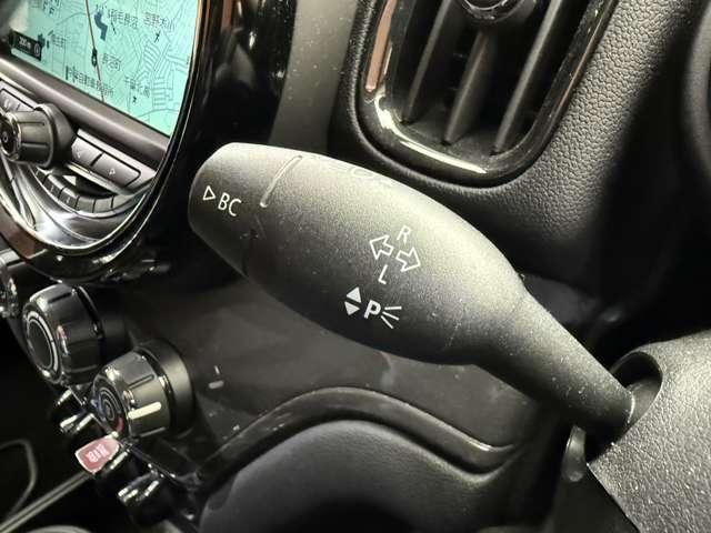 MINI クロスオーバー バッキンガム インテリジェントセーフティ 純正ナビ クルーズコントロール LEDヘッドライト オートライト スマートキー 純正16インチAW ETC 横滑り防止機能 アイドリングストップ Bluetooth(21枚目)