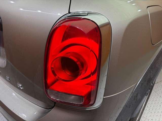 MINI クロスオーバー バッキンガム インテリジェントセーフティ 純正ナビ クルーズコントロール LEDヘッドライト オートライト スマートキー 純正16インチAW ETC 横滑り防止機能 アイドリングストップ Bluetooth(58枚目)