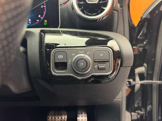 Ａクラス Ａ２００ｄ　ＡＭＧライン　ＡＣＣ　半革　ナビ　ＴＶ　Ｂカメラ　Ｂｌｕｅｔｏｏｔｈ接続　電動シート　シートＨ　ＬＥＤヘッドライト　ハイビームアシスト　アクティブパーキングアシスト　衝突軽減Ｂ　ＢＳＭ　ＬＫＡ　ドラレコ　ＥＴＣ（24枚目）