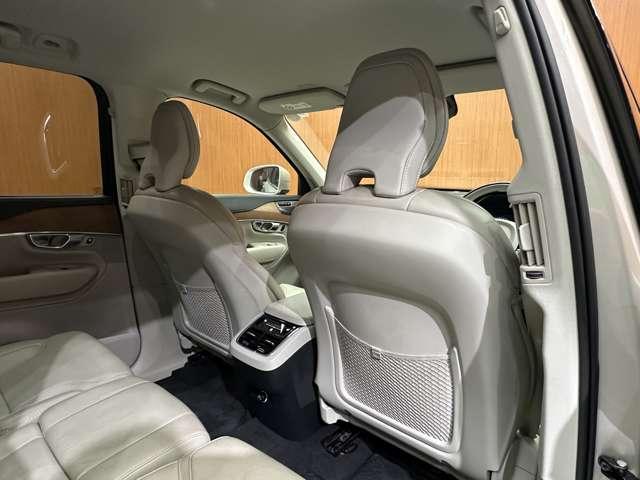 XC90 D5 AWD インスクリプション 白革シート harmankardonサウンド HUD ACC ナビ TV 360°Bluetooth接続 シートヒーター ステアリングH 自動駐車 電動リアゲート 衝突軽減B BSM LKA ETC(7枚目)