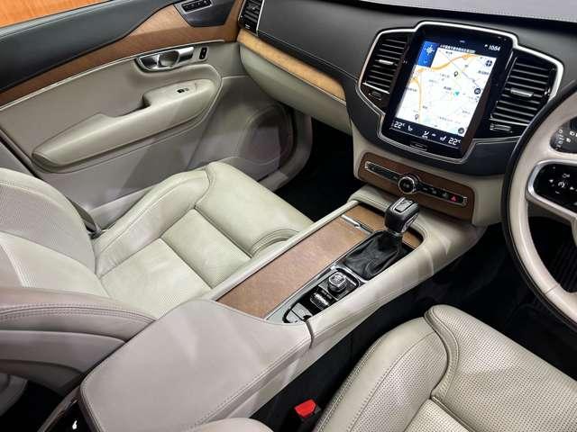 XC90 D5 AWD インスクリプション 白革シート harmankardonサウンド HUD ACC ナビ TV 360°Bluetooth接続 シートヒーター ステアリングH 自動駐車 電動リアゲート 衝突軽減B BSM LKA ETC(15枚目)