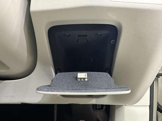 XC90 D5 AWD インスクリプション 白革シート harmankardonサウンド HUD ACC ナビ TV 360°Bluetooth接続 シートヒーター ステアリングH 自動駐車 電動リアゲート 衝突軽減B BSM LKA ETC(28枚目)