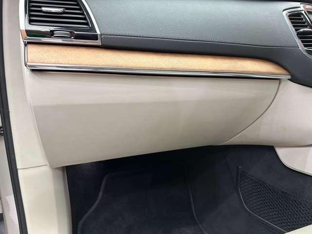 XC90 D5 AWD インスクリプション 白革シート harmankardonサウンド HUD ACC ナビ TV 360°Bluetooth接続 シートヒーター ステアリングH 自動駐車 電動リアゲート 衝突軽減B BSM LKA ETC(35枚目)