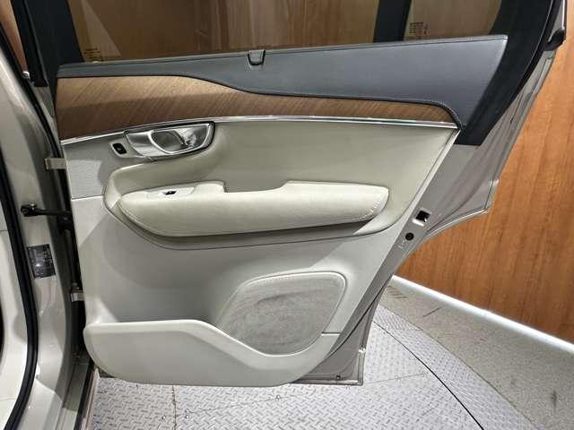 XC90 D5 AWD インスクリプション 白革シート harmankardonサウンド HUD ACC ナビ TV 360°Bluetooth接続 シートヒーター ステアリングH 自動駐車 電動リアゲート 衝突軽減B BSM LKA ETC(46枚目)