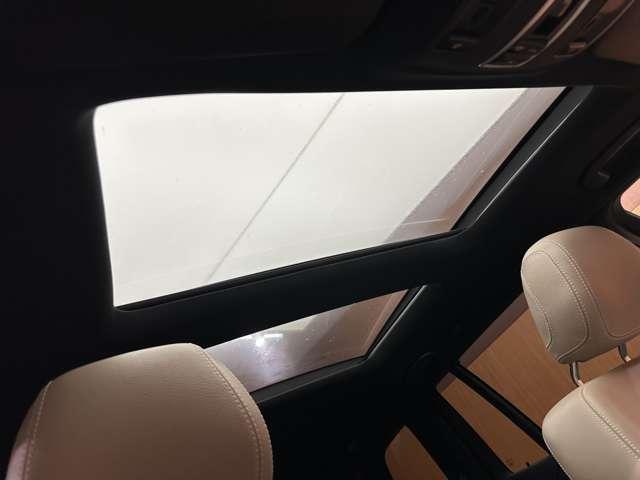 ＧＬクラス ＧＬ３５０　ブルテク４マチックレザーエクスクルシブＰ　パノラマＳＲ　白革シート　ディストロニックプラス　ナビ　ＴＶ　３６０°カメラ　電動リアゲート　パワーシート　シートＨ　　キーレスゴー　　レーンアシスト　ブラインドスポット　ＥＴＣ　レーダーセーフティＰ（7枚目）