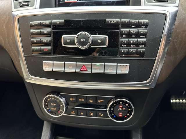 ＧＬクラス ＧＬ３５０　ブルテク４マチックレザーエクスクルシブＰ　パノラマＳＲ　白革シート　ディストロニックプラス　ナビ　ＴＶ　３６０°カメラ　電動リアゲート　パワーシート　シートＨ　　キーレスゴー　　レーンアシスト　ブラインドスポット　ＥＴＣ　レーダーセーフティＰ（16枚目）