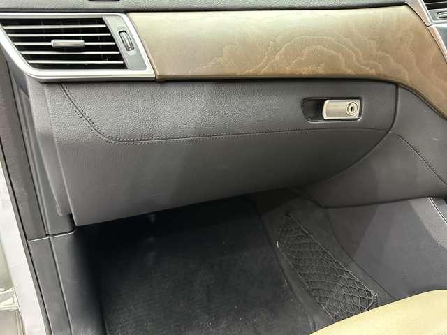 ＧＬクラス ＧＬ３５０　ブルテク４マチックレザーエクスクルシブＰ　パノラマＳＲ　白革シート　ディストロニックプラス　ナビ　ＴＶ　３６０°カメラ　電動リアゲート　パワーシート　シートＨ　　キーレスゴー　　レーンアシスト　ブラインドスポット　ＥＴＣ　レーダーセーフティＰ（35枚目）