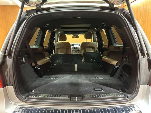 ＧＬクラス ＧＬ３５０　ブルテク４マチックレザーエクスクルシブＰ　パノラマＳＲ　白革シート　ディストロニックプラス　ナビ　ＴＶ　３６０°カメラ　電動リアゲート　パワーシート　シートＨ　　キーレスゴー　　レーンアシスト　ブラインドスポット　ＥＴＣ　レーダーセーフティＰ（53枚目）