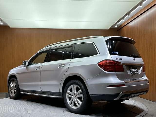 ＧＬクラス ＧＬ３５０　ブルテク４マチックレザーエクスクルシブＰ　パノラマＳＲ　白革シート　ディストロニックプラス　ナビ　ＴＶ　３６０°カメラ　電動リアゲート　パワーシート　シートＨ　　キーレスゴー　　レーンアシスト　ブラインドスポット　ＥＴＣ　レーダーセーフティＰ（63枚目）