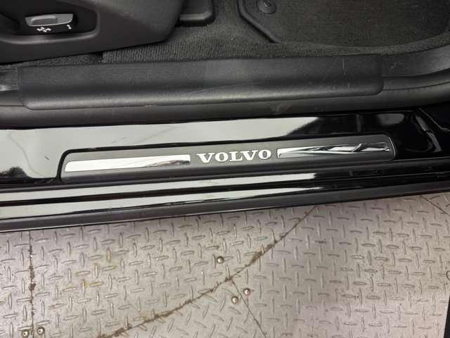 Ｖ６０ Ｄ４　クラシック　サンルーフ　純正ナビ　バックカメラ　ＰＤＣ　ＡＣＣ　ＢＬＩＳ　黒革　シートヒーター　パワーシート　キセノンヘッドライト　オートライト　ＥＴＣ　レーンキーピングエイド　アイドリングストップ（29枚目）