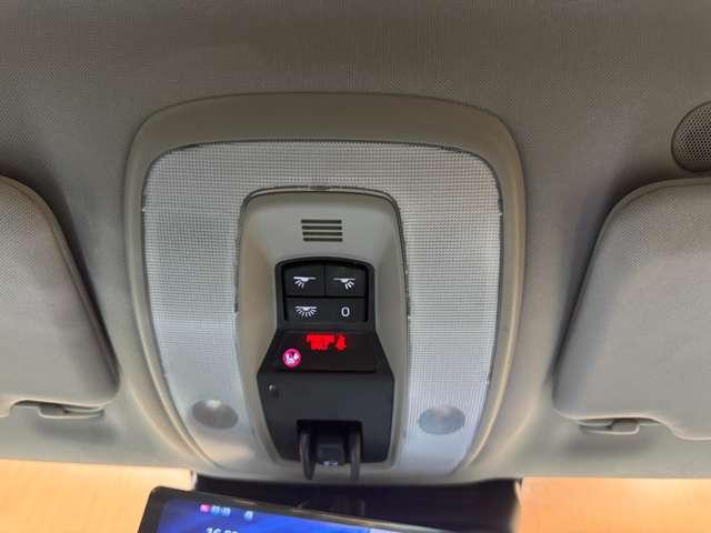 Ｖ６０ Ｄ４　クラシック　サンルーフ　純正ナビ　バックカメラ　ＰＤＣ　ＡＣＣ　ＢＬＩＳ　黒革　シートヒーター　パワーシート　キセノンヘッドライト　オートライト　ＥＴＣ　レーンキーピングエイド　アイドリングストップ（32枚目）