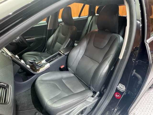 Ｖ６０ Ｄ４　クラシック　サンルーフ　純正ナビ　バックカメラ　ＰＤＣ　ＡＣＣ　ＢＬＩＳ　黒革　シートヒーター　パワーシート　キセノンヘッドライト　オートライト　ＥＴＣ　レーンキーピングエイド　アイドリングストップ（41枚目）