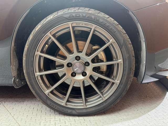 Ｖ６０ Ｄ４　クラシック　サンルーフ　純正ナビ　バックカメラ　ＰＤＣ　ＡＣＣ　ＢＬＩＳ　黒革　シートヒーター　パワーシート　キセノンヘッドライト　オートライト　ＥＴＣ　レーンキーピングエイド　アイドリングストップ（62枚目）