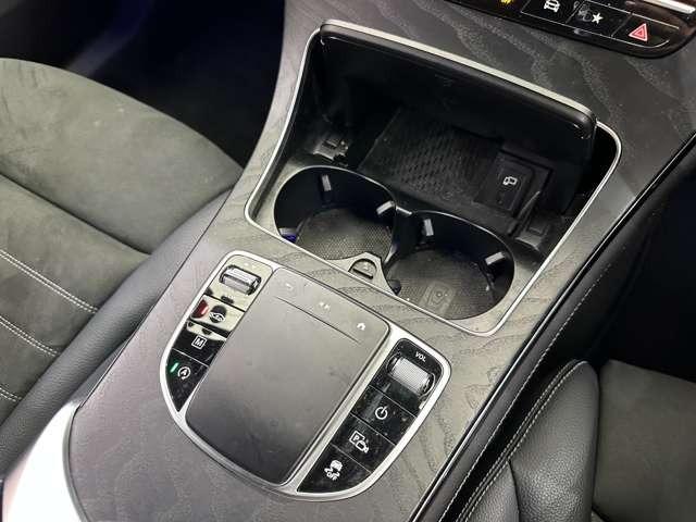 ＧＬＣ ＧＬＣ２２０ｄ　４マチック　ＡＭＧライン　純正ナビ　３６０°カメラ　ＡＣＣ　ハーフレザーシート　シートヒーター　パワーシート　ＬＥＤヘッドライト　ハイビームアシスト　アンビエントライト　電動リアゲート　ドライブレコーダー　純正１９インチＡＷ（15枚目）