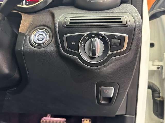 ＧＬＣ ＧＬＣ２２０ｄ　４マチック　ＡＭＧライン　純正ナビ　３６０°カメラ　ＡＣＣ　ハーフレザーシート　シートヒーター　パワーシート　ＬＥＤヘッドライト　ハイビームアシスト　アンビエントライト　電動リアゲート　ドライブレコーダー　純正１９インチＡＷ（24枚目）