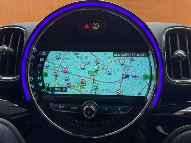 ＭＩＮＩ クーパーＤ　クロスオーバー　ＡＣＣ　純正ナビ　バックカメラ　リアＰＤＣ　衝突軽減Ｂ　Ｂｌｕｅｔｏｏｔｈ　ＬＥＤヘッドライト　オートライト　ＥＴＣ　純正１７インチＡＷ　横滑り防止機能　アイドリングストップ　電動リアゲート（9枚目）